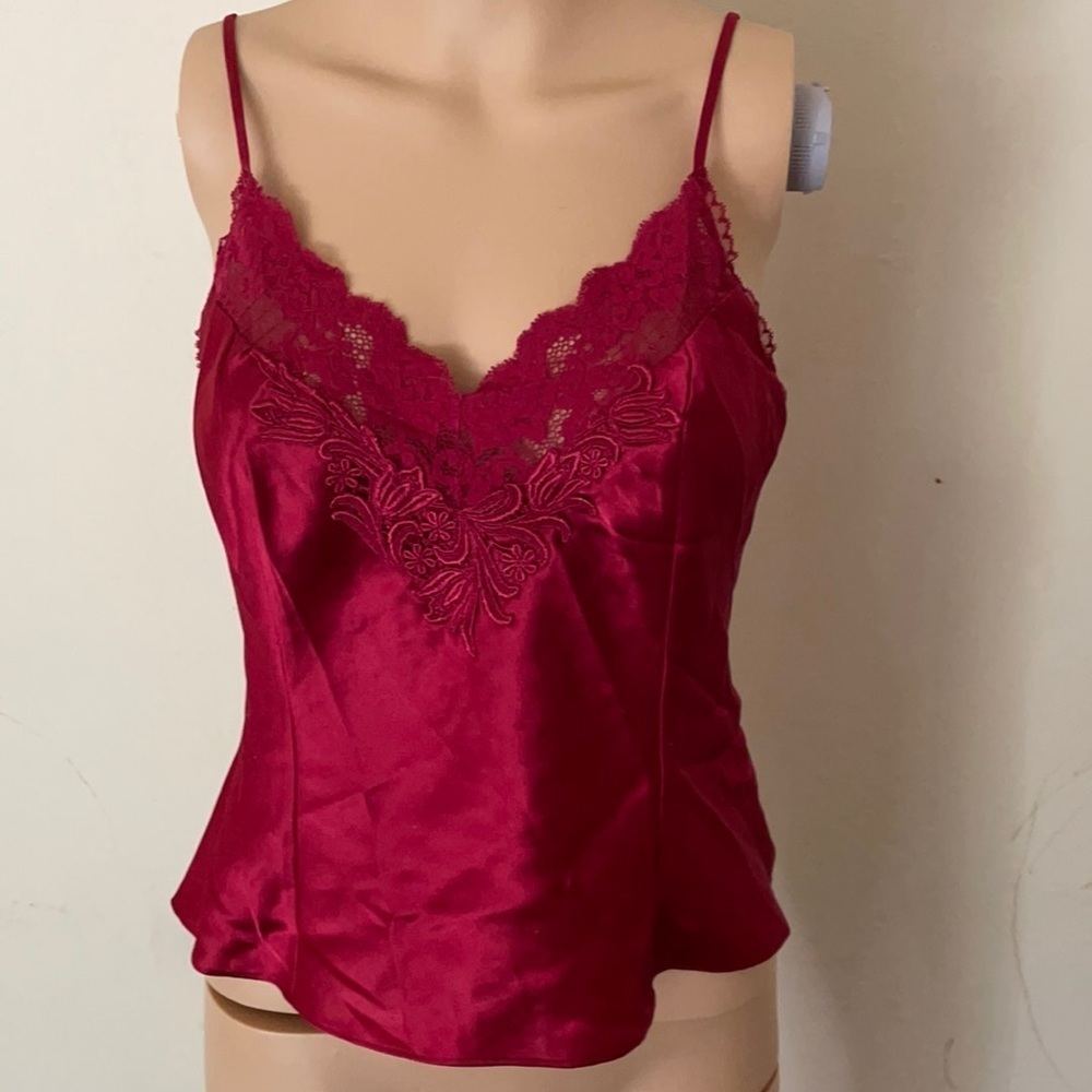 2 Victoria’s Secret small